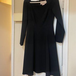 Gal Meets Glam Holly